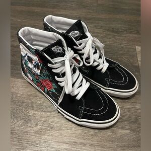 Sk8-Hi Rose Skulls Vans
